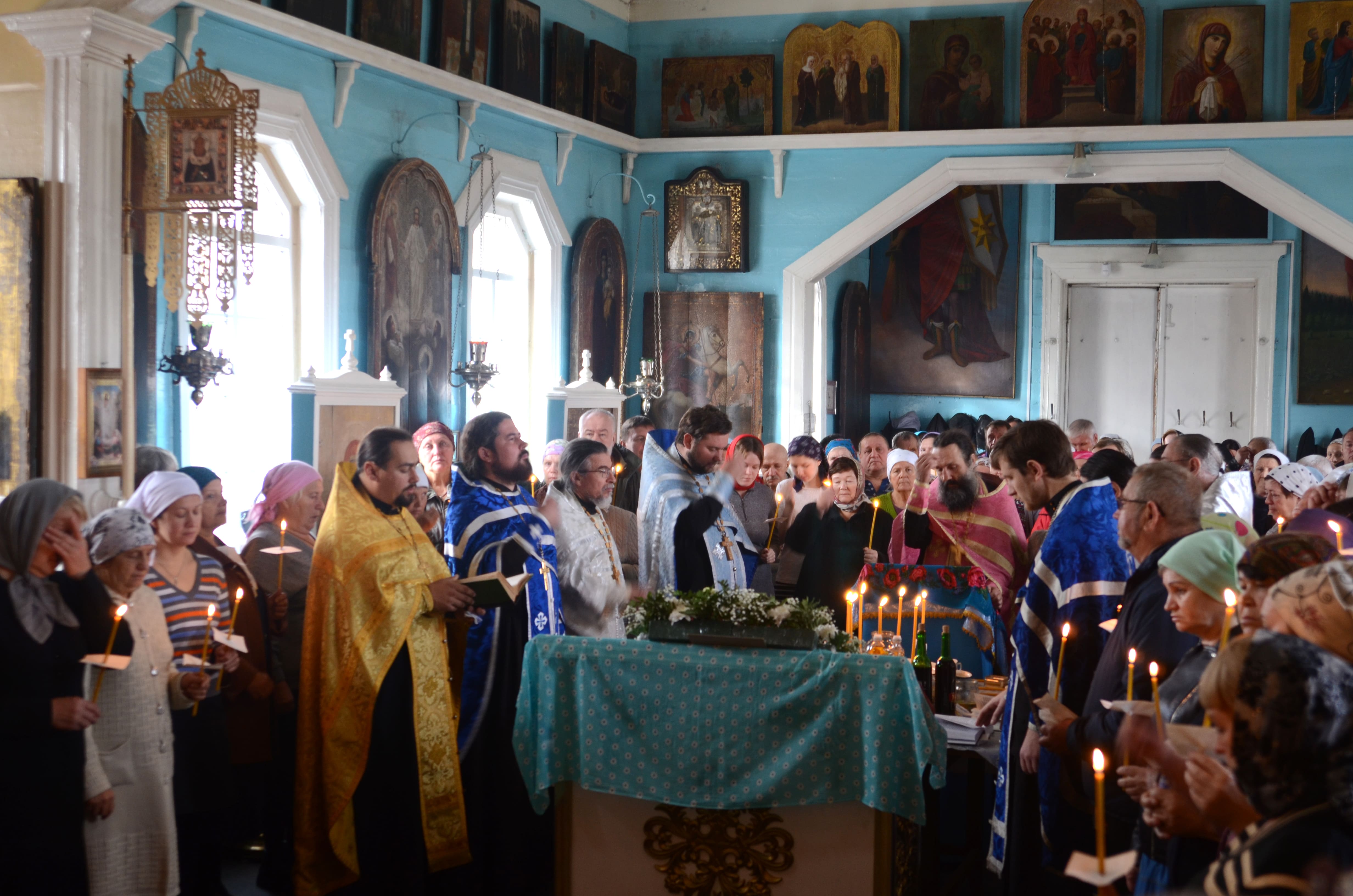 После Покрова в Верхней Платовке, по традиции, прошло соборование